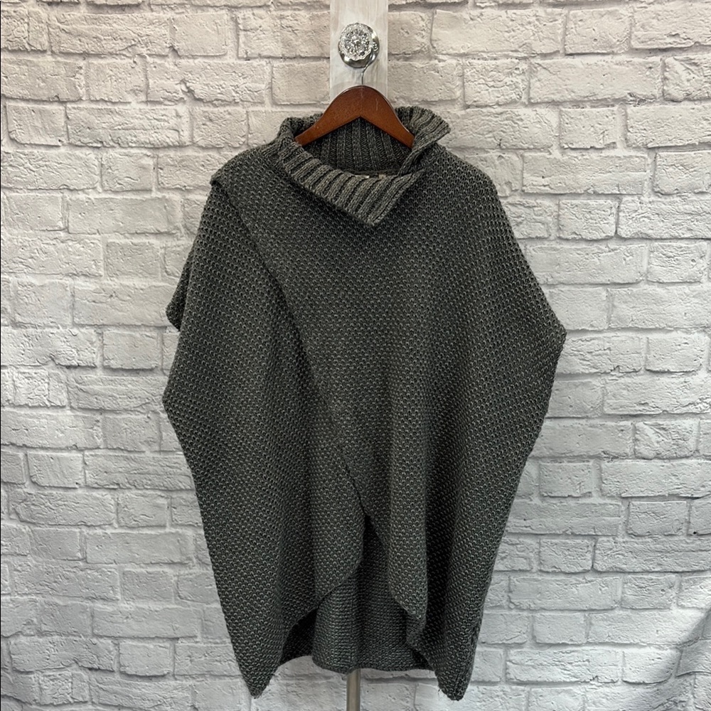 Simply Noelle Gray Cozy Knit Sweater